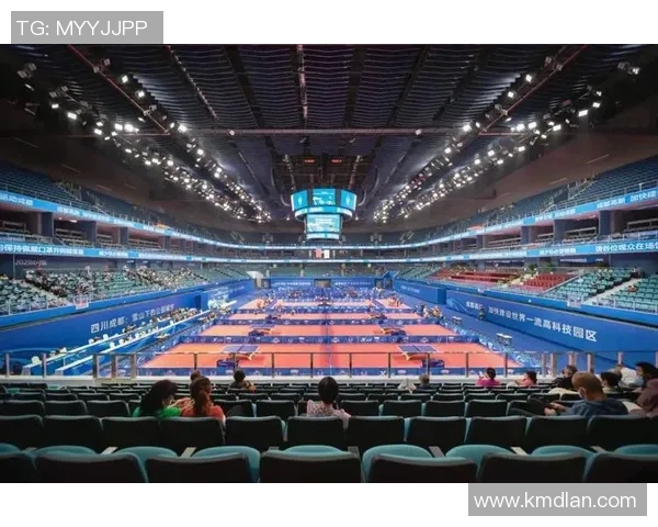 成都足球俱乐部奋勇争先展现新风貌助力城市体育文化发展与繁荣